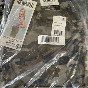 Rewash camo shorts size 5
